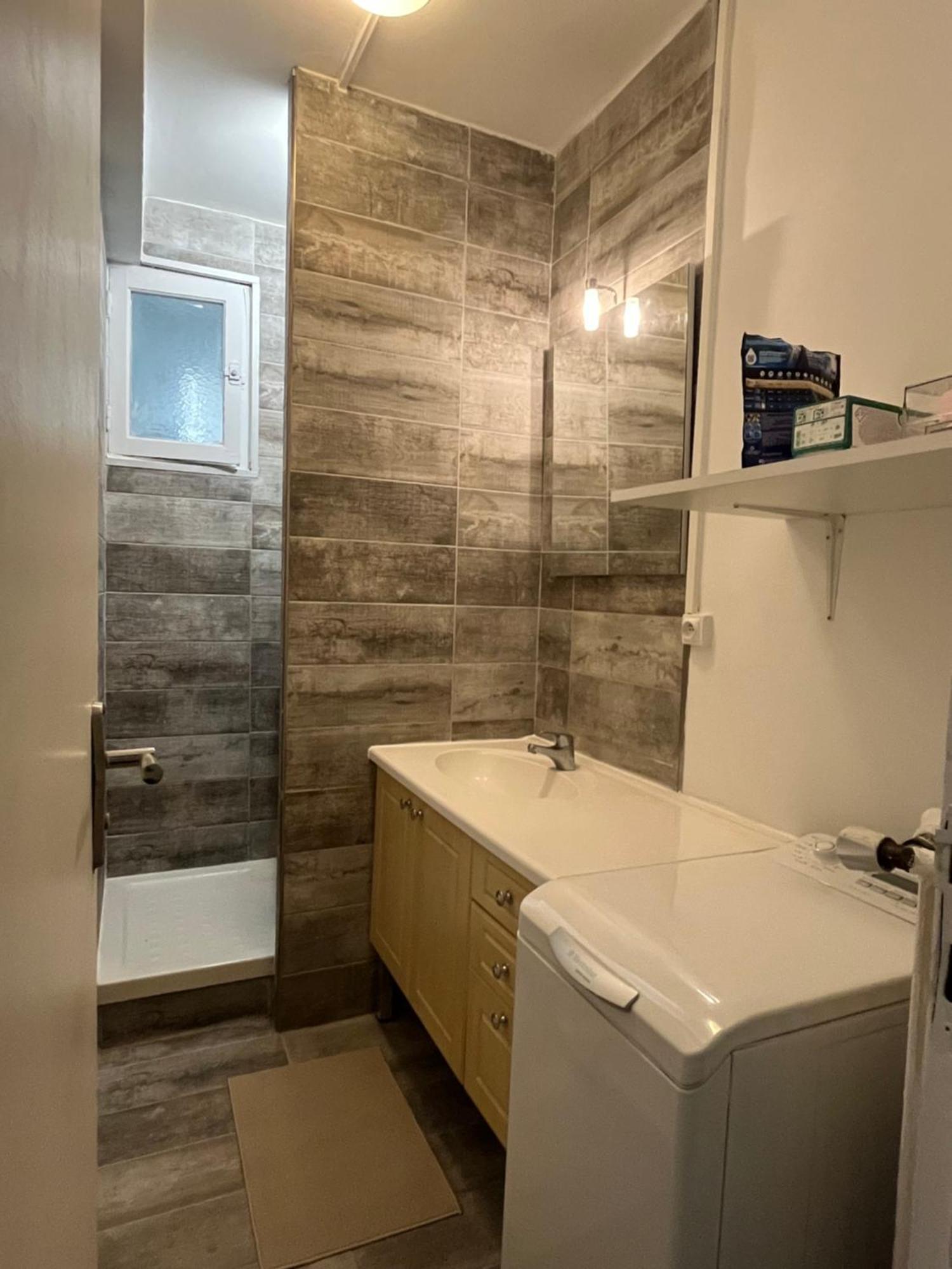 Apartment 3 - 5pers - Proche Toutes Commodites - Quartier Recherche - Court Et Long Sejour - Cosy - Lumineux - Fonctionnel *